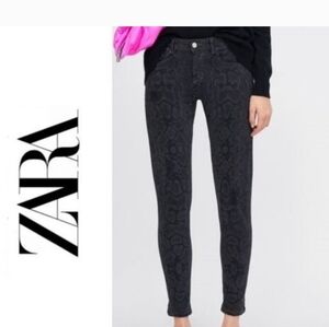 Zara Snake Print Black Jeans Size 2